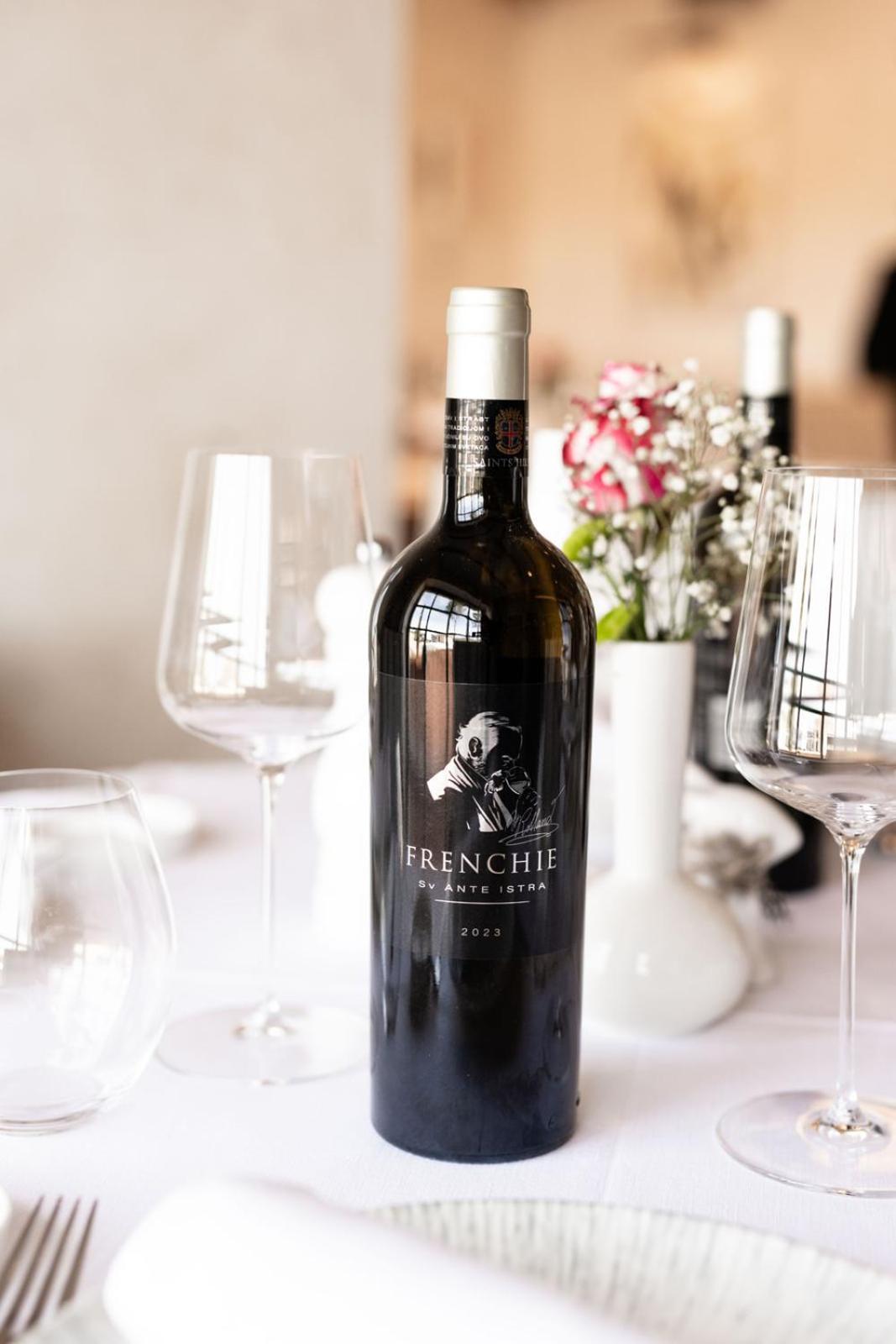 Saints Hills Cantina Višnjan エクステリア 写真